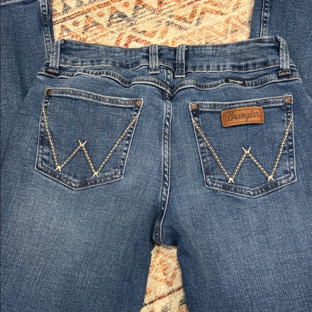 Wrangler Retro Mae Women's Classic Blue Boot Cut Jeans - Picture 7 of 13
